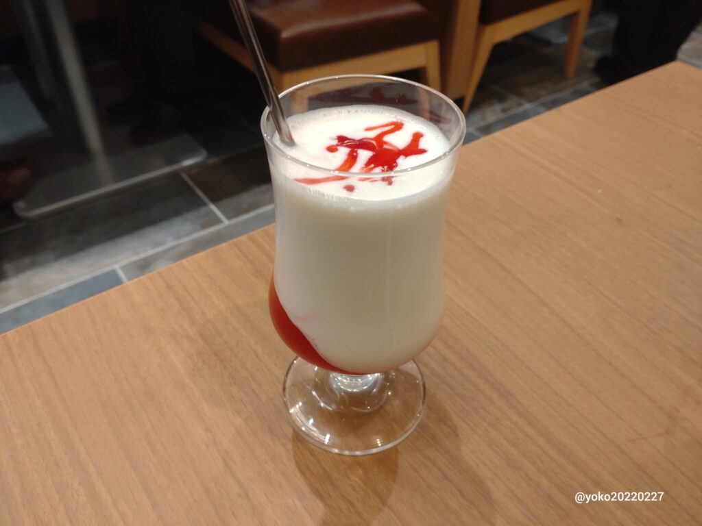 ココイチワールド ストロベリーラッシー