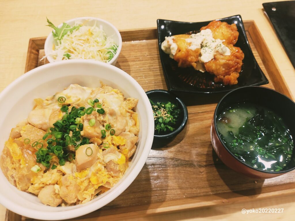 うまやの粋 親子丼と選べるおかず定食（チキン南蛮）